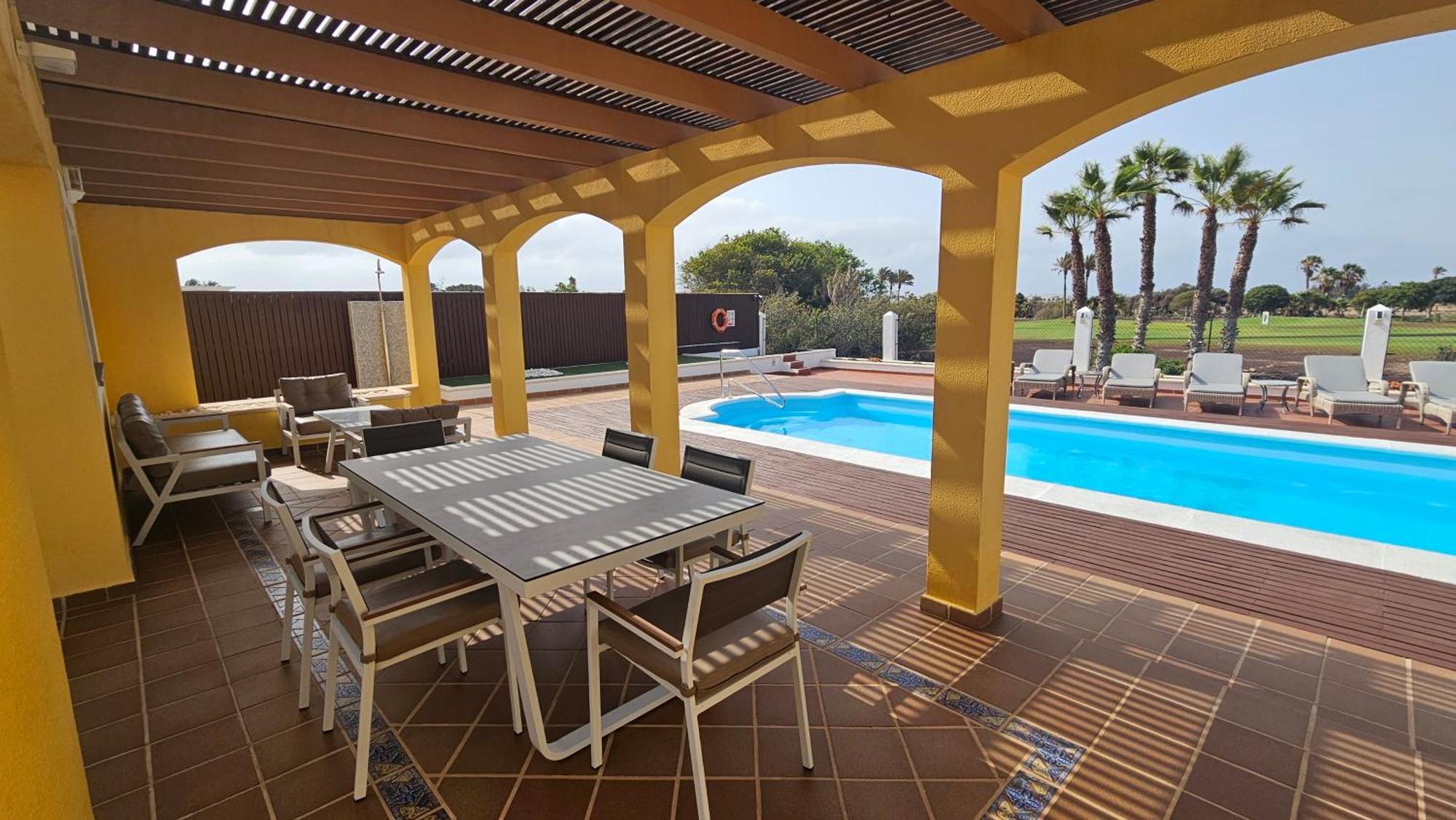 Villa Bonita On Golf In El Descanso ,Caleta Fuste-Fuerteventura كاليتا ذي فوستي المظهر الخارجي الصورة