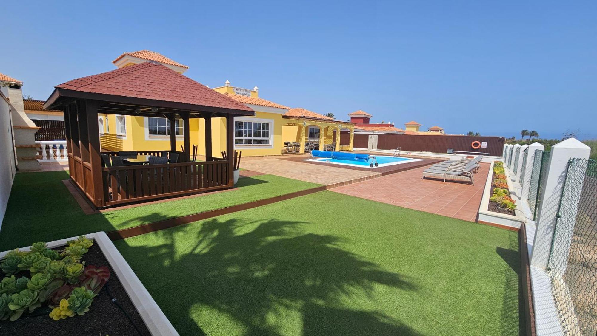 Villa Bonita On Golf In El Descanso ,Caleta Fuste-Fuerteventura كاليتا ذي فوستي المظهر الخارجي الصورة